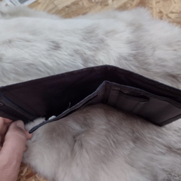 Wallet good condition - Picture 3 of 3